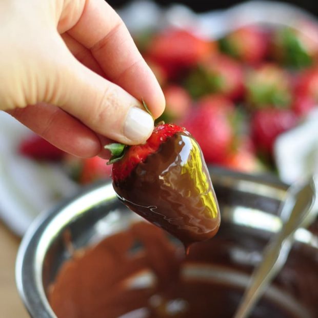 chocolate-covered-strawberries-recipe