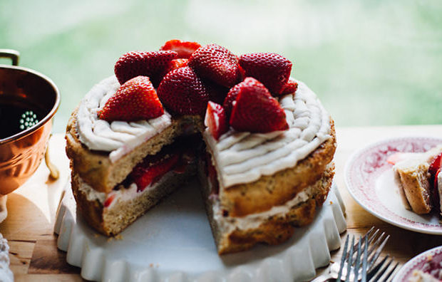 strawberry-kombucha-cake-recipe